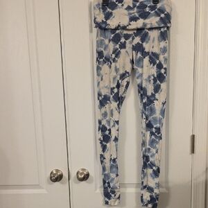 Old Navy Blue and White Maternity Leggings